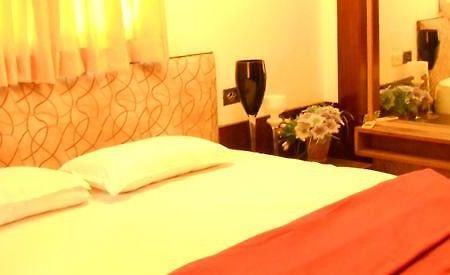Odour Plus Resorts Chennai Esterno foto